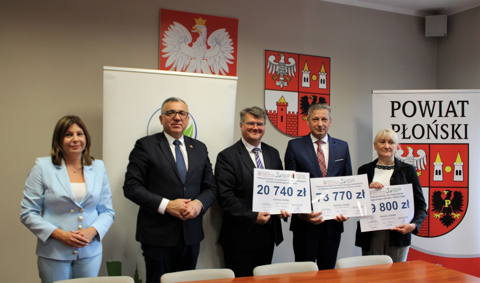 Uroczyste podpisanie umów o dofinansowanie realizacji 3 zadań na terenie gminy Joniec przez WFOŚiGW w Warszawie